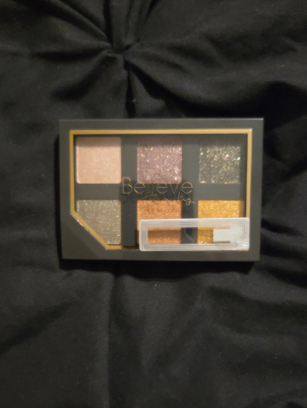 Believe Beauty Glitter Eyeshadow Palette - Golden Disco